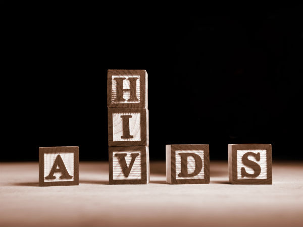 182 people in Maha got HIV from blood transfusion: Govt 182 people in Maha got HIV from blood transfusion: Govt