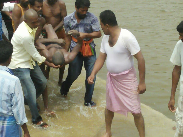 AP police attempts to fabricate PM report of farmer Seenu AP police attempts to fabricate PM report of farmer Seenu
