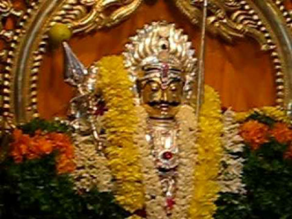 பொங்கலிட்டு வழிபாடு