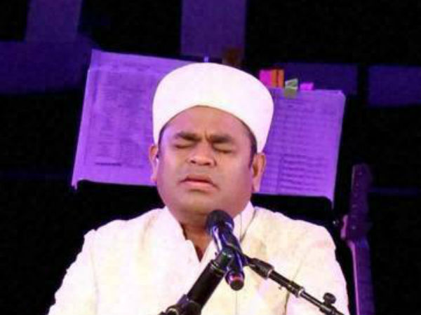 ஓயாத கைத்தட்டல்