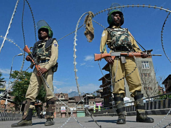 Terrorists open fire at security forces at Nowhatta area in Srinagar. Terrorists open fire at security forces at Nowhatta area in Srinagar.