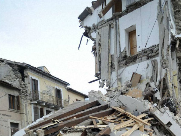 Earthquake strikes Italy Earthquake strikes Italy