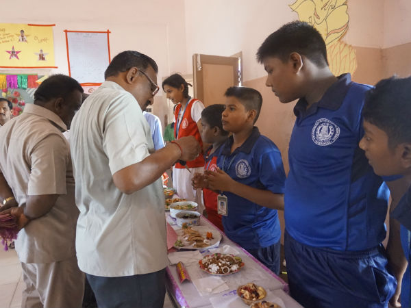 Food festival held in Karaikudi school Food festival held in Karaikudi school