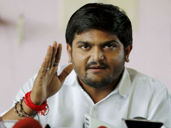 "Misusing community's money"- Aides turn against Hardik Patel "Misusing community's money"- Aides turn against Hardik Patel