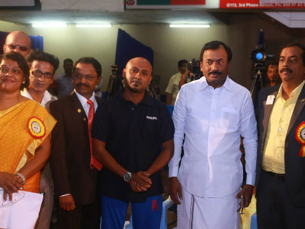 ‘Iron Man’ embarks on Guinness record to iron 2,001 clothes in 101 hours ‘Iron Man’ embarks on Guinness record to iron 2,001 clothes in 101 hours