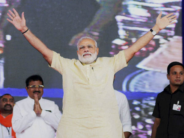 Modi’s alertness saved lives of cameramen Modi’s alertness saved lives of cameramen
