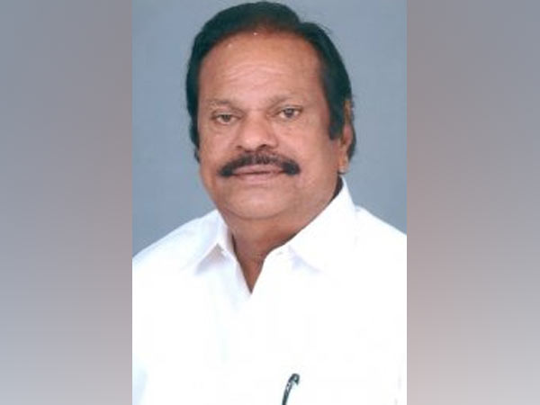 Ex Minister Shows gun in Collector meeting Ex Minister Shows gun in Collector meeting