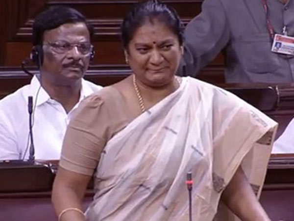 Sasikala Pushpa cries in RS Sasikala Pushpa cries in RS