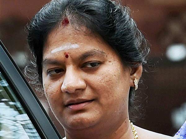 Sasikala Pushpa hails DMK Sasikala Pushpa hails DMK