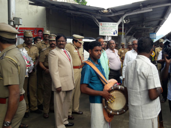 TN Governor Rosaiah to visit Courtallam TN Governor Rosaiah to visit Courtallam