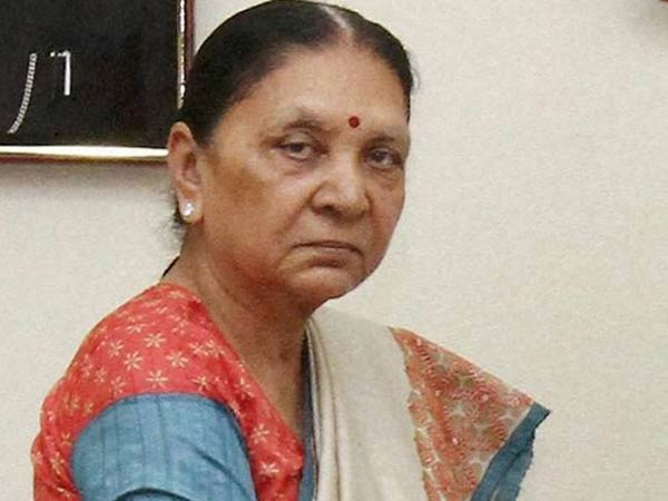 ஆனந்தி பென்னுக்கு வாய்ப்பு