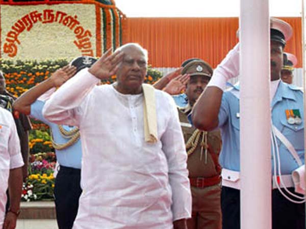 470 முறை விமான பயணம்