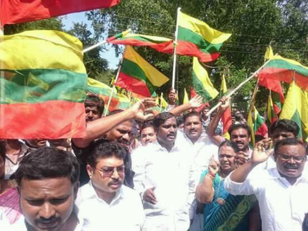 வேல்முருகன் போராட்டம்