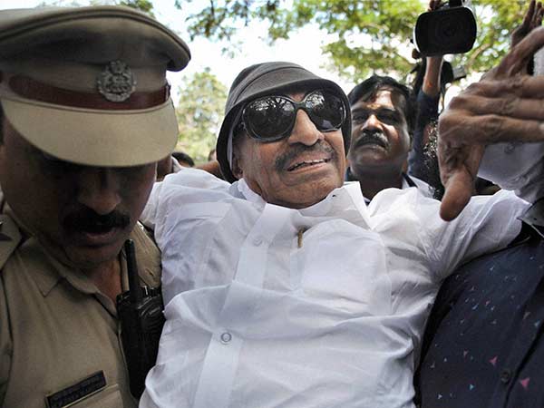 வாட்டாளின் எச்சரிக்கை