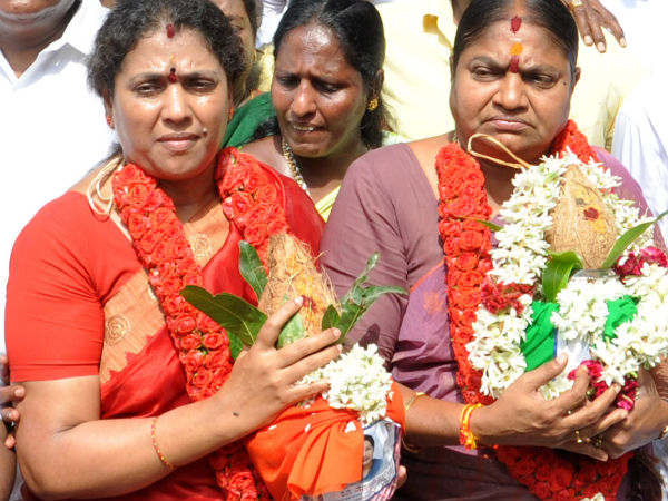 Valarmathi and Gogula Indira to contest in Chennai Corporation election Valarmathi and Gogula Indira to contest in Chennai Corporation election