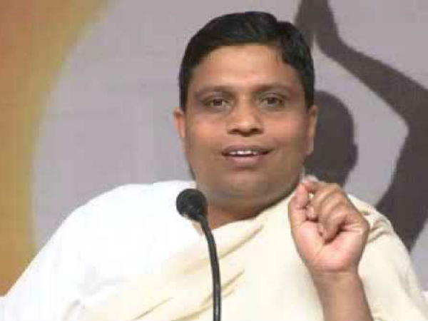 Acharya Balkrishna and Forged Degrees and Passport Acharya Balkrishna and Forged Degrees and Passport