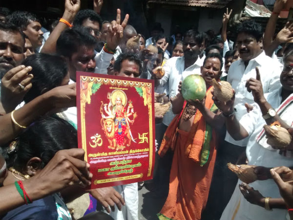 AIADMK workers pray for Amma's health AIADMK workers pray for Amma's health