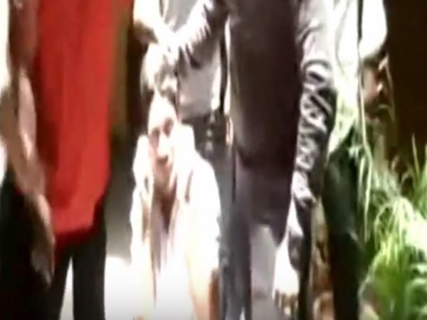 Tamil youth beaten in Bangaluru Tamil youth beaten in Bangaluru