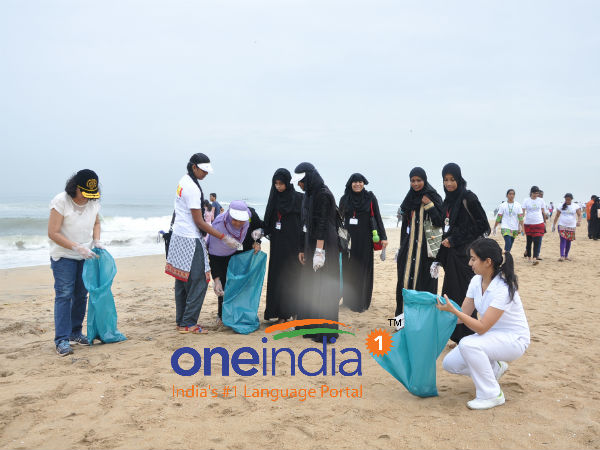 International Coastal Clean up Day: Navy, Coast Guard clean Marina Beach International Coastal Clean up Day: Navy, Coast Guard clean Marina Beach