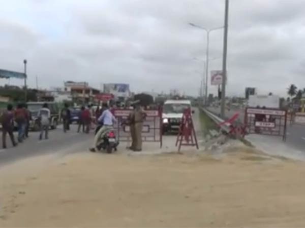 Kannada movements siege TN- Karnataka border Kannada movements siege TN- Karnataka border