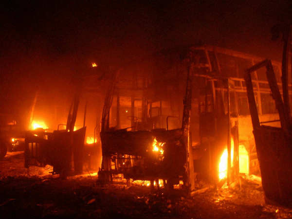 More than 50 Tamil Nadu Omni buses burnt by Karnataka agitators in Bangaluru More than 50 Tamil Nadu Omni buses burnt by Karnataka agitators in Bangaluru