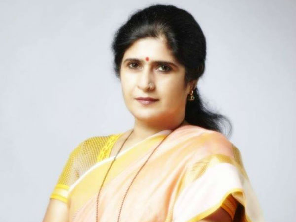 Shalini Thackeray warns Pakistan artistes Shalini Thackeray warns Pakistan artistes
