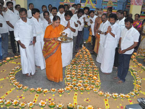 துர்க்கைக்கு ராகுகால பூஜை