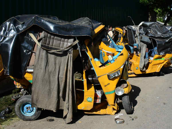 Drunk and drive: An Auto driver killed a car accident Drunk and drive: An Auto driver killed a car accident