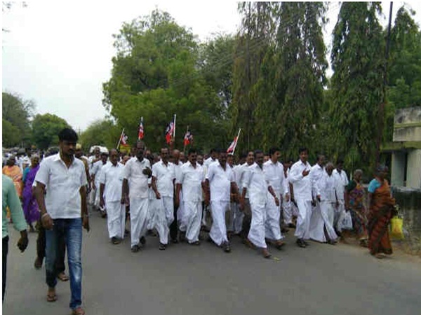 ADMK workers and mp's prayer for Jayalalithaa. ADMK workers and mp's prayer for Jayalalithaa.