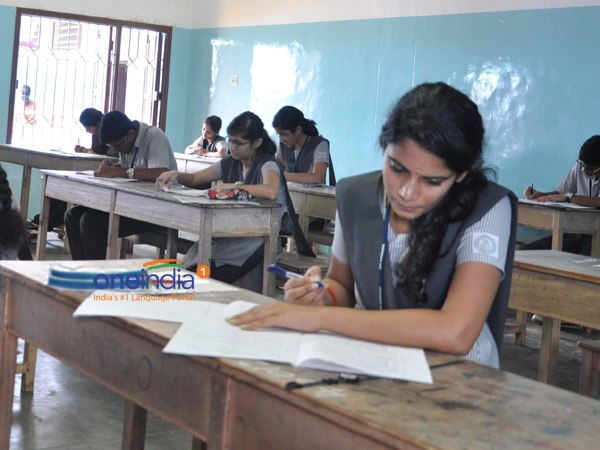 Name Virat Kohli's Girlfriend, Class 9 Students Asked In Exam Name Virat Kohli's Girlfriend, Class 9 Students Asked In Exam