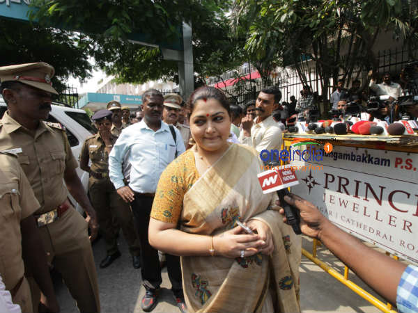 Kushboo prays for the well being of Jayalalitha Kushboo prays for the well being of Jayalalitha