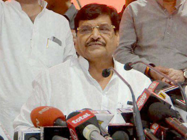 Shivpal Yadav exposes Akhilesh Shivpal Yadav exposes Akhilesh