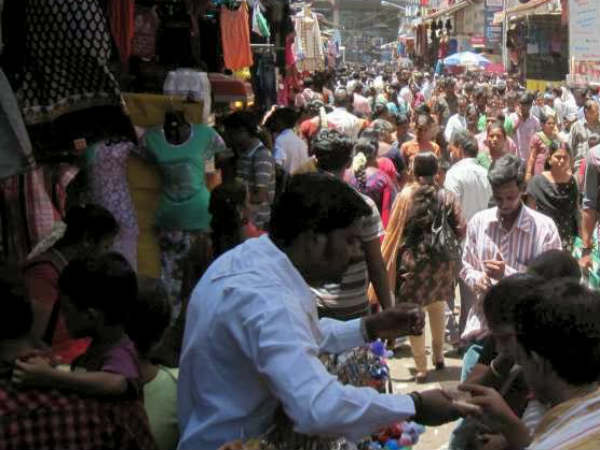 Diwal sales go peak in Nellai stores Diwal sales go peak in Nellai stores