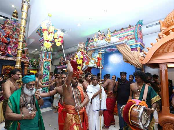 வேல்வழங்கல் விழா
