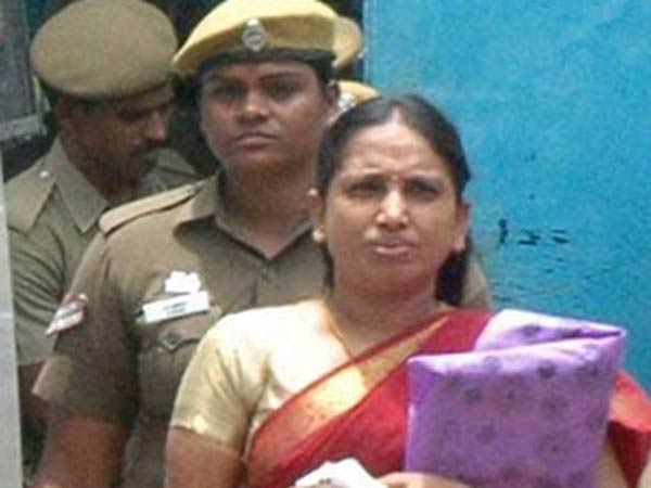 இவ்வாறு நளினி விவரிக்கிறார்..