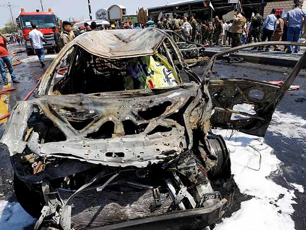 Somalia: 11 killed in car bomb blast in the capital Somalia: 11 killed in car bomb blast in the capital