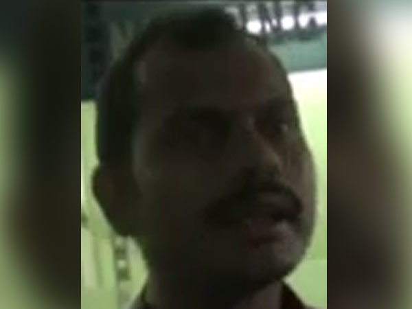 தாய்ப்பால் கொடுப்பது மதத்திற்கு எதிரானது- அடம்பிடித்த கேரளா இளைஞர் மீது போலீசில் புகார்! 