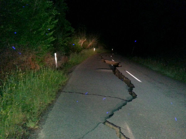 At least 2 dead in powerful New Zealand earthquake At least 2 dead in powerful New Zealand earthquake
