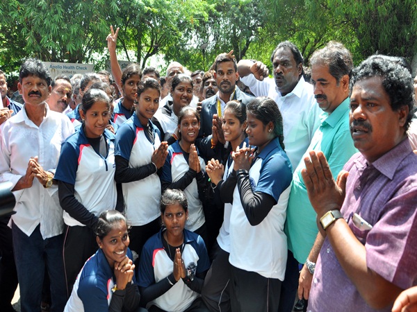 Kabaddi player Cheralathan visits Apollo Kabaddi player Cheralathan visits Apollo