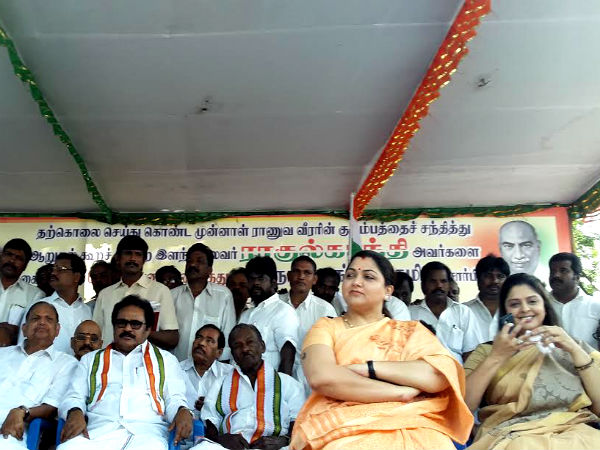 No rift bewtween Nagma- Kushboo, says Thirunavukkarasan No rift bewtween Nagma- Kushboo, says Thirunavukkarasan