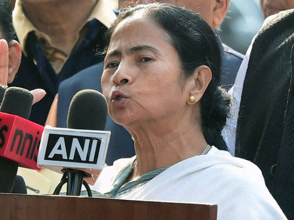 Mamata Banerjee, Arvind Kejriwal demand roll back Demonetization Mamata Banerjee, Arvind Kejriwal demand roll back Demonetization