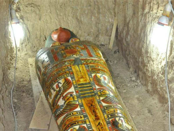 Ancient Egyptian mummy discovered in 'very good condition' Ancient Egyptian mummy discovered in 'very good condition'