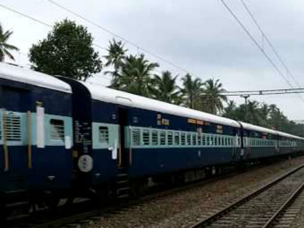 Railways waives off service tax for booking online tickets Railways waives off service tax for booking online tickets
