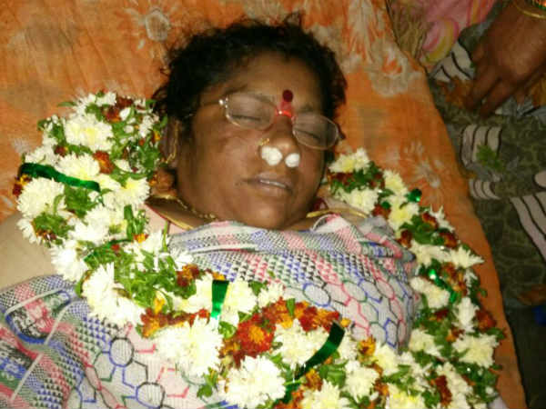 woman suicide after knowing cancellation of bigger notes woman suicide after knowing cancellation of bigger notes