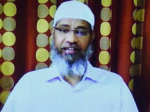 NIA files FIR against Zakir Naik, conducts raids at IRF centres NIA files FIR against Zakir Naik, conducts raids at IRF centres