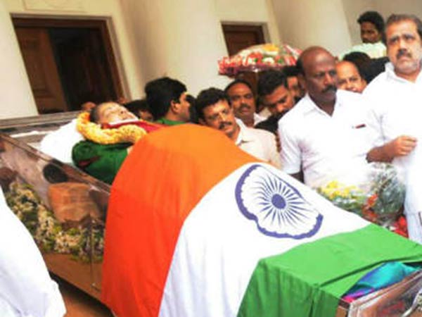 வளர்ப்பு மகன்