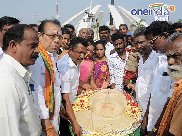 அம்மாவிற்காக அஞ்சலி