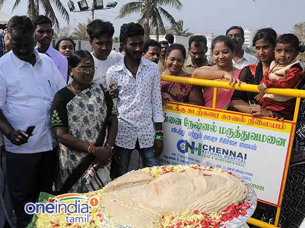 கண்ணீர் மல்க சமைத்தோம்