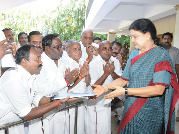 சசிகலா - நடராஜன் கூட்டுத் திட்டம்