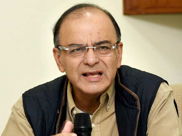 Petrol/diesel cheaper for those who pay by digital mode: Arun Jaitley Petrol/diesel cheaper for those who pay by digital mode: Arun Jaitley